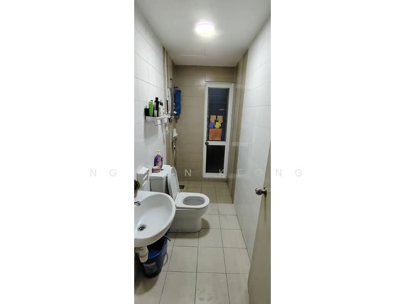 Condominium for Sale at The Zest @ Kinrara 9 - Ng Hon Keong - Bathroom - PropertyGuru.com.my