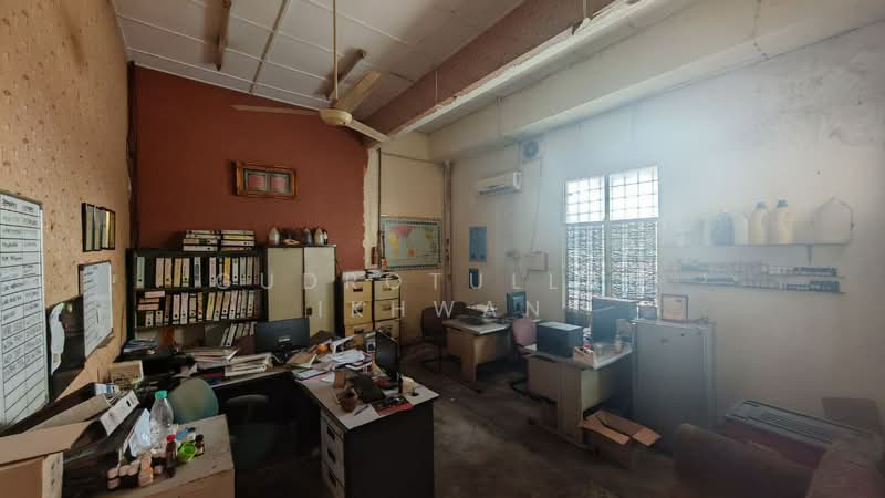 Shop / Office for Sale in Taman Iks Pkns Seksyen 9 (Bangi) - Gudrotullah Ikhwan - Interior - PropertyGuru.com.my