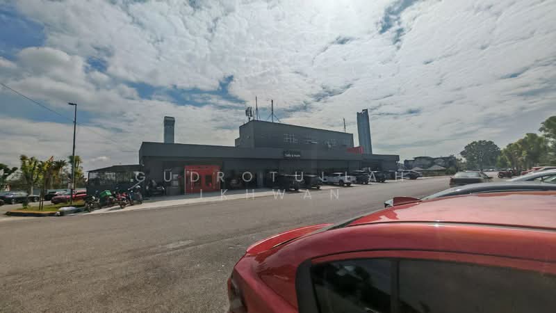 Shop / Office for Sale in Taman Iks Pkns Seksyen 9 (Bangi) - Gudrotullah Ikhwan - Exterior - PropertyGuru.com.my