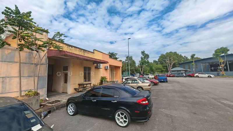 Shop / Office for Sale in Taman Iks Pkns Seksyen 9 (Bangi) - Gudrotullah Ikhwan - Exterior - PropertyGuru.com.my