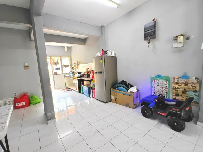 Apartment for Sale at Lily & Jasmine Apartment - Yvonne Lim - Kitchen - PropertyGuru.com.my