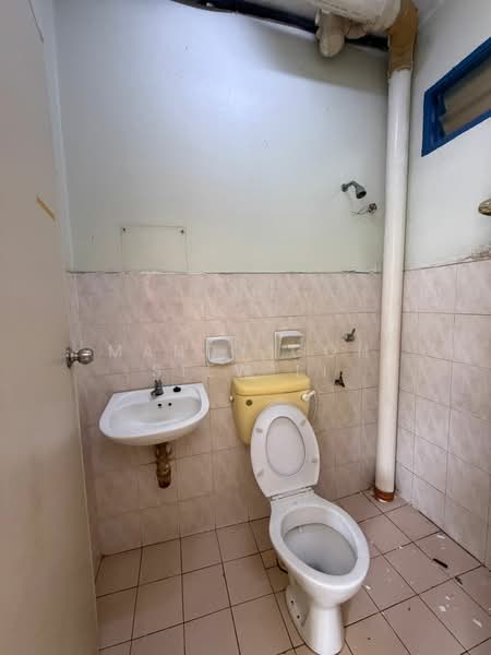 2-storey Terraced House for Sale in Skudai (Johor) - Mandy Goh Siew Li - Bathroom - PropertyGuru.com.my