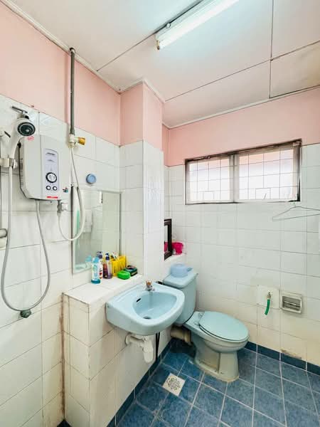 2-storey Terraced House for Sale in Usj 11 (Subang Jaya) - Shiqin Saidin - Bathroom - PropertyGuru.com.my