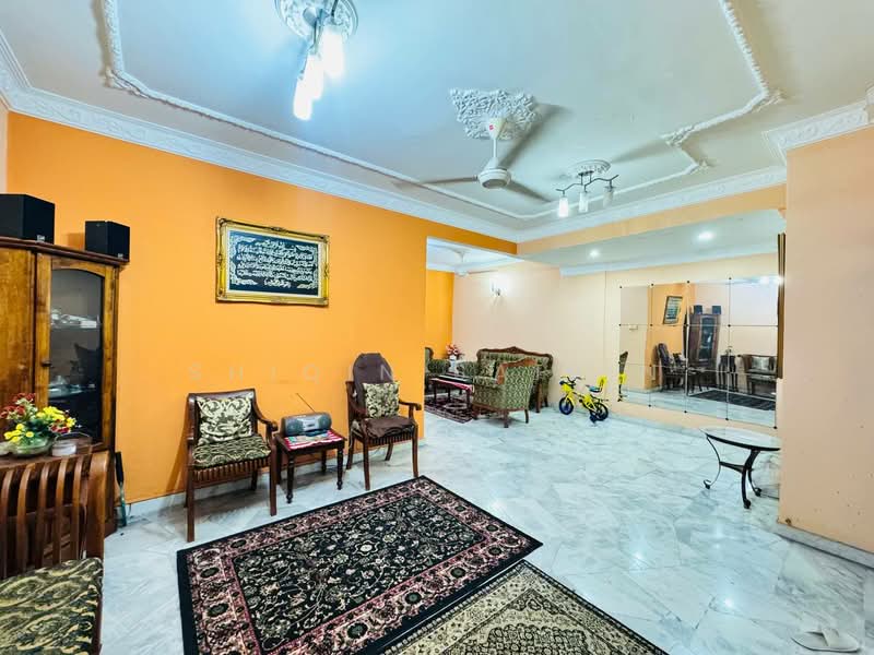 2-storey Terraced House for Sale in Usj 11 (Subang Jaya) - Shiqin Saidin - Living Room - PropertyGuru.com.my