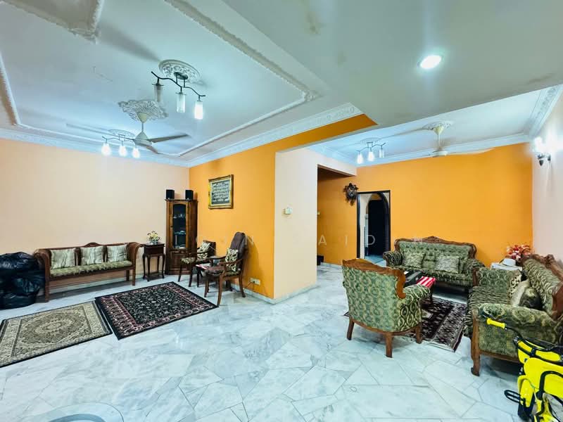 2-storey Terraced House for Sale in Usj 11 (Subang Jaya) - Shiqin Saidin - Living Room - PropertyGuru.com.my