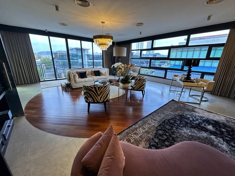 Semi-D Factory for Sale in Taman Sains Selangor (Kota Damansara) - Nurul Izza - Living Room - PropertyGuru.com.my