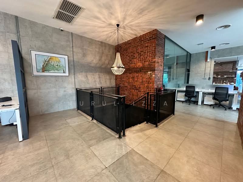 Semi-D Factory for Sale in Taman Sains Selangor (Kota Damansara) - Nurul Izza - Interior - PropertyGuru.com.my