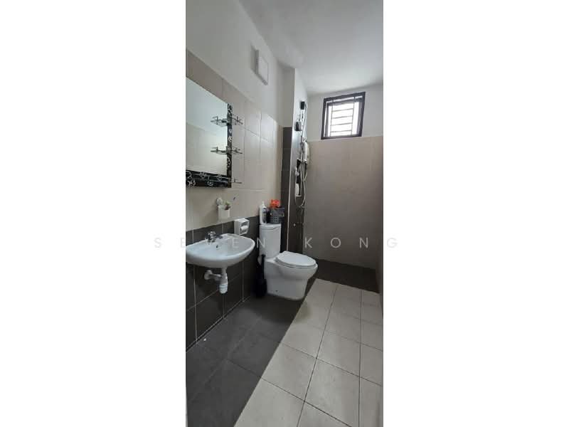 2-storey Terraced House for Sale in Taman Pulai Hijauan (Skudai) - Seven Kong - Bathroom - PropertyGuru.com.my