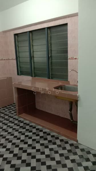 Apartment for Sale at Saujana Ria / Sri Saujana - Chris Choo - Kitchen - PropertyGuru.com.my