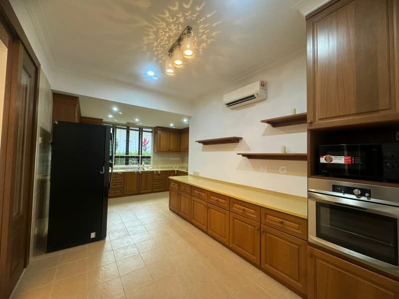 Banglow House Sungai Emas @ Batu Feringghi For Rent untuk Untuk Disewa - RM 4,500 /bulan, Feb 2026 - Kitchen - PropertyGuru.com.my