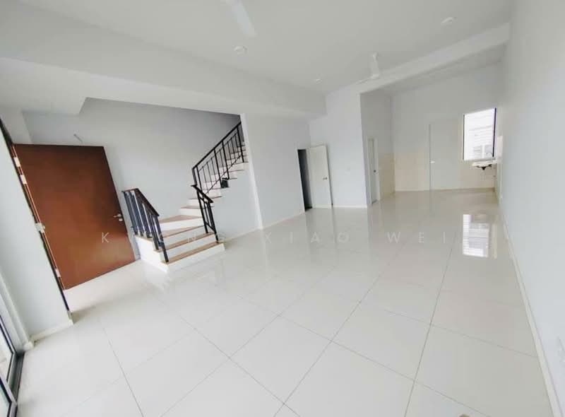 Terraced House for Sale in Tamansari (Rawang) - Kwong Xiao Wei - Living Room - PropertyGuru.com.my