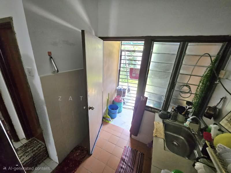 2-storey Terraced House for Sale in Taman Lestari Putra (Seri Kembangan) - Zaty Jasmin - Interior - PropertyGuru.com.my