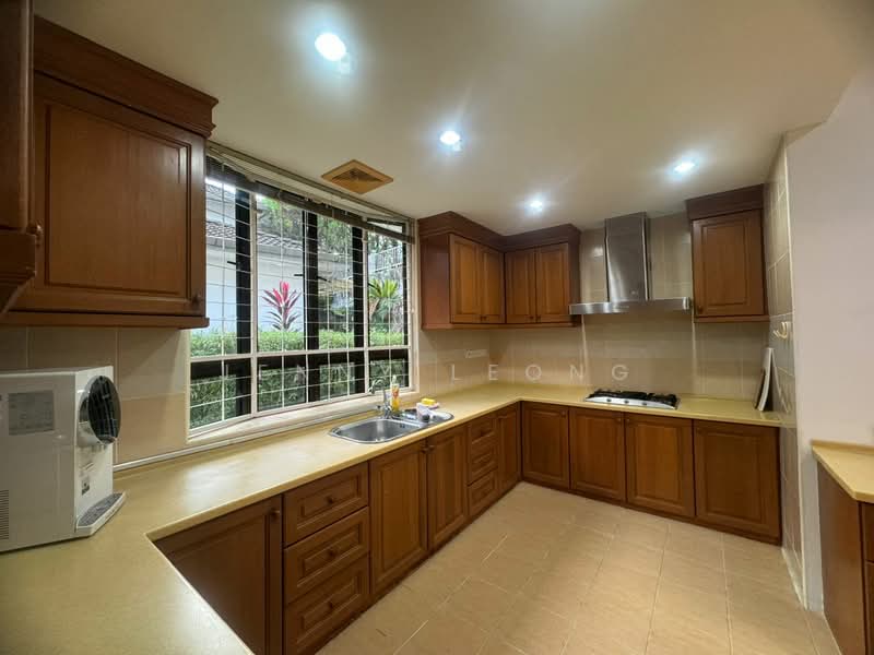 Banglow House Sungai Emas @ Batu Feringghi For Sale untuk Untuk Dijual - RM 2,800,000, Feb 2026 - Kitchen - PropertyGuru.com.my
