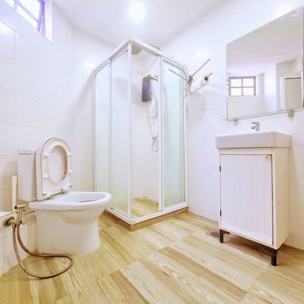 Condominium for Rent at Fajar Ria @ Pantai - Norafian SMH - Bathroom - PropertyGuru.com.my