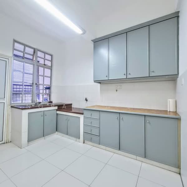 Condominium for Rent at Fajar Ria @ Pantai - Norafian SMH - Kitchen - PropertyGuru.com.my