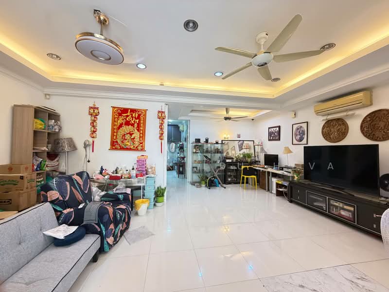 2-storey Terraced House for Sale in Puchong (Selangor) - Zarema Kulbuzheva - Living Room - PropertyGuru.com.my