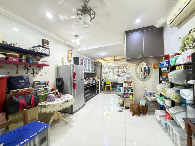 2-storey Terraced House for Sale in Puchong (Selangor) - Zarema Kulbuzheva - Kitchen - PropertyGuru.com.my