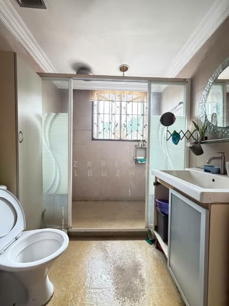 2-storey Terraced House for Sale in Puchong (Selangor) - Zarema Kulbuzheva - Bathroom - PropertyGuru.com.my