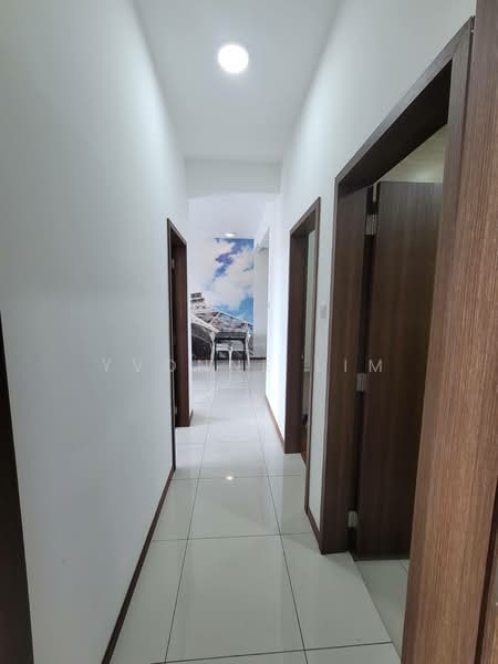 Service Residence for Rent at Crescent Bay Suites (Teluk Bayu) - Yvonne Lim - Corridor - PropertyGuru.com.my