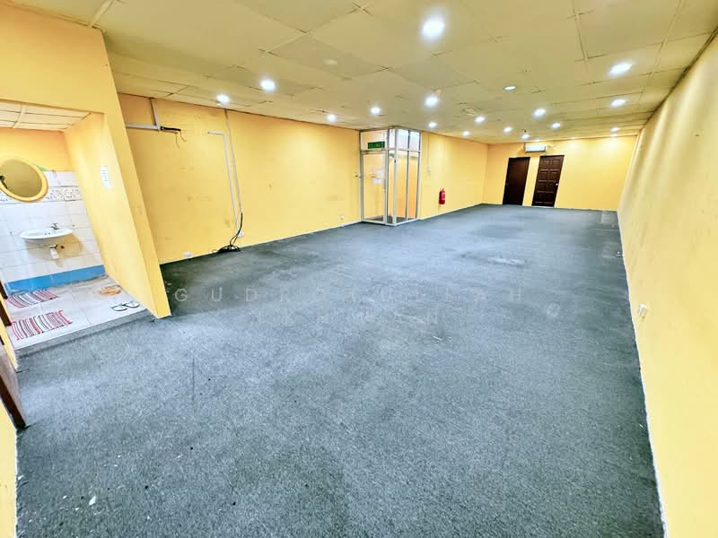 Shop / Office for Rent in Seksyen 8 (Bangi) - Gudrotullah Ikhwan - Bathroom - PropertyGuru.com.my
