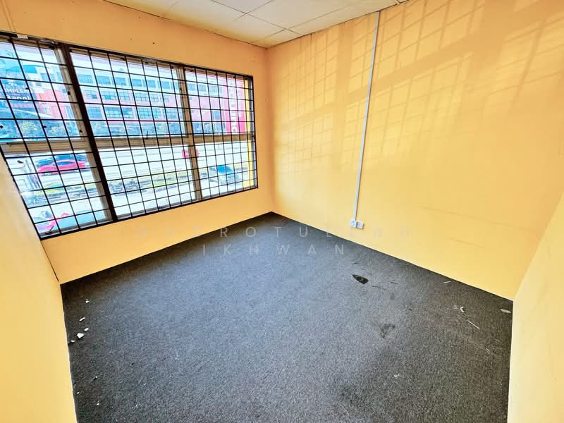 Shop / Office for Rent in Seksyen 8 (Bangi) - Gudrotullah Ikhwan - Interior - PropertyGuru.com.my