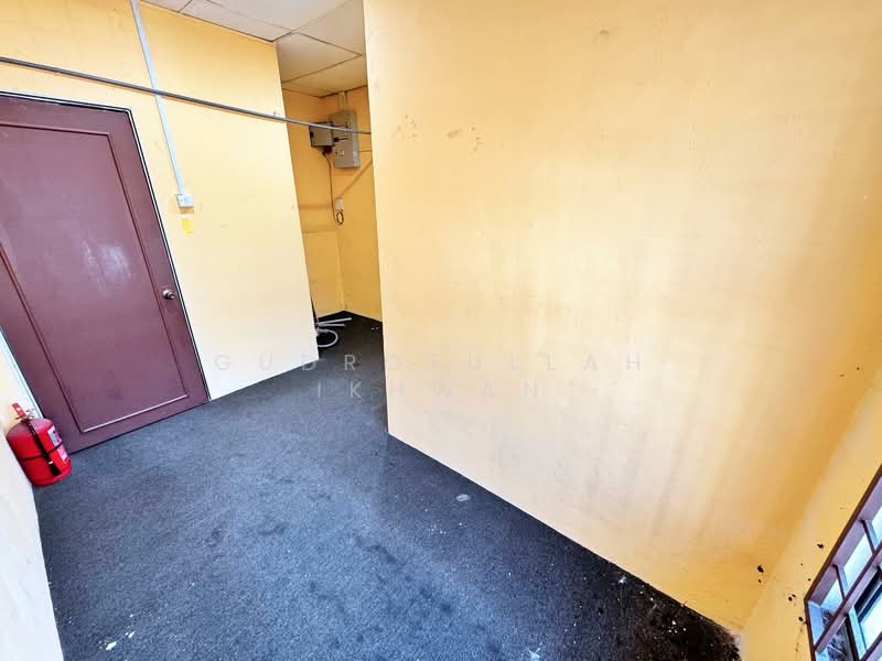 Shop / Office for Rent in Seksyen 8 (Bangi) - Gudrotullah Ikhwan - Interior - PropertyGuru.com.my
