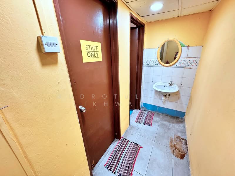 Shop / Office for Rent in Seksyen 8 (Bangi) - Gudrotullah Ikhwan - Interior - PropertyGuru.com.my