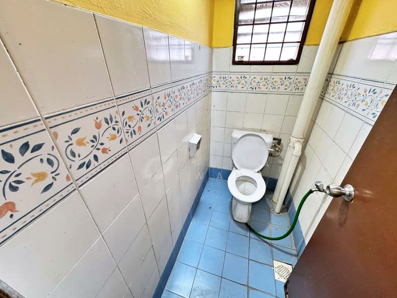 Shop / Office for Rent in Seksyen 8 (Bangi) - Gudrotullah Ikhwan - Bathroom - PropertyGuru.com.my