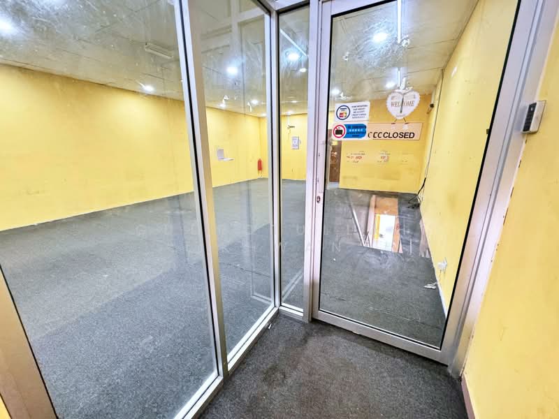 Shop / Office for Rent in Seksyen 8 (Bangi) - Gudrotullah Ikhwan - Entrance - PropertyGuru.com.my