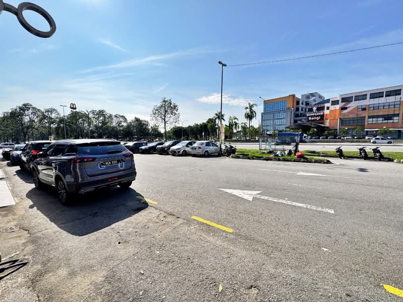 Shop / Office for Rent in Seksyen 8 (Bangi) - Gudrotullah Ikhwan - Exterior - PropertyGuru.com.my