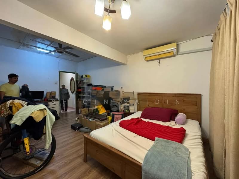 2-storey Terraced House for Sale in Batu Caves (Selangor) - Shiqin Saidin - Bedroom - PropertyGuru.com.my