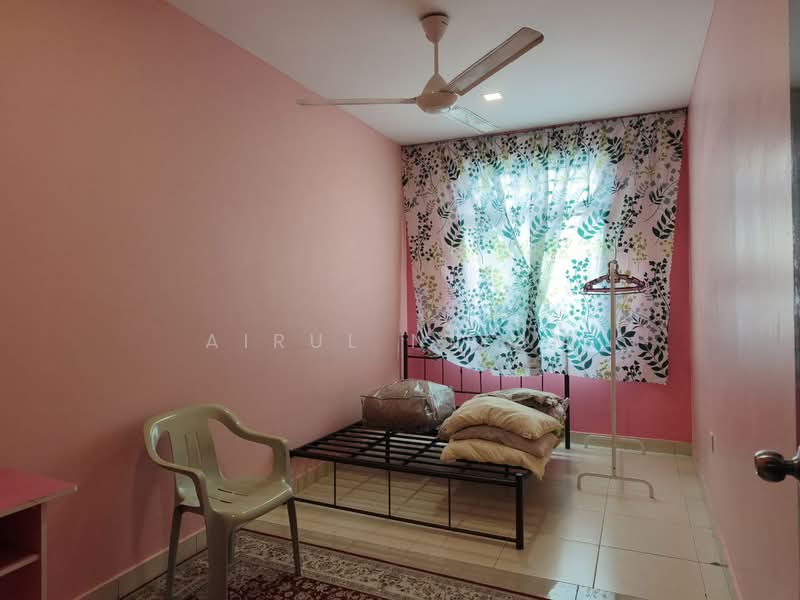 2.5-storey Terraced House for Sale in Taman Scientex Senai (Senai) - AIRUL NIZAM - Bedroom - PropertyGuru.com.my