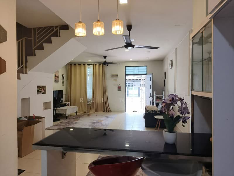 2.5-storey Terraced House for Sale in Taman Scientex Senai (Senai) - AIRUL NIZAM - Living Room - PropertyGuru.com.my