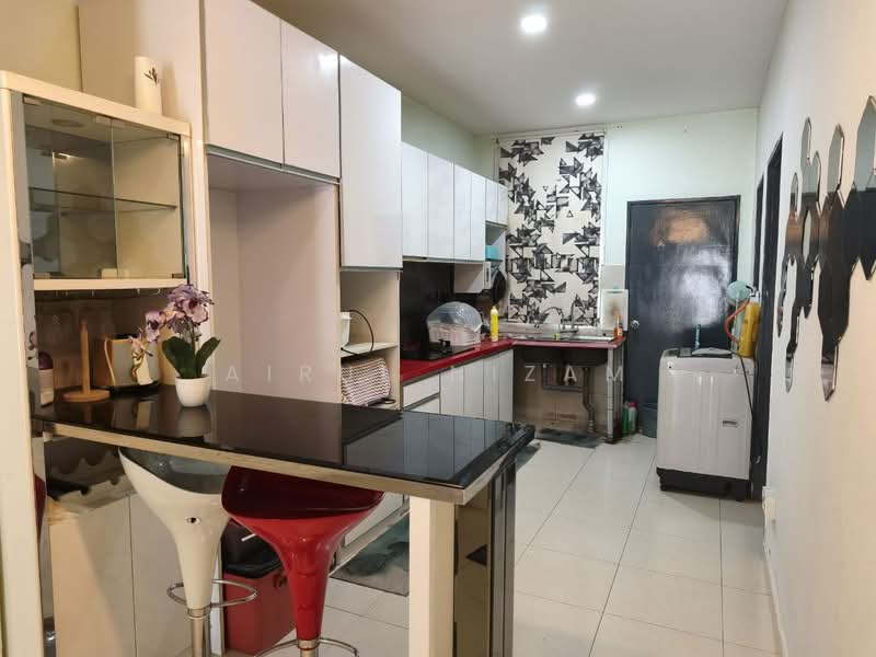 2.5-storey Terraced House for Sale in Taman Scientex Senai (Senai) - AIRUL NIZAM - Kitchen - PropertyGuru.com.my