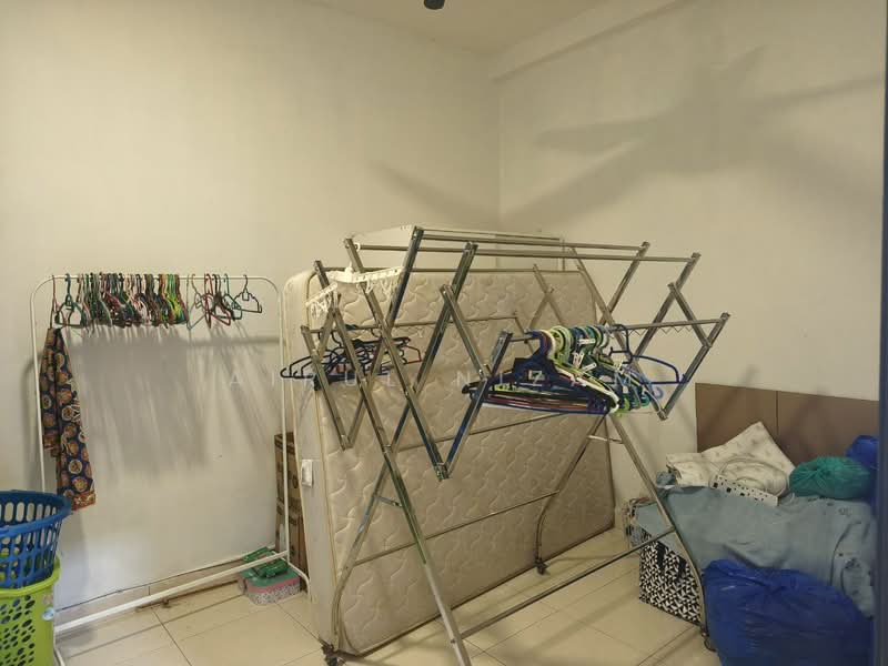 2.5-storey Terraced House for Sale in Taman Scientex Senai (Senai) - AIRUL NIZAM - Bedroom - PropertyGuru.com.my