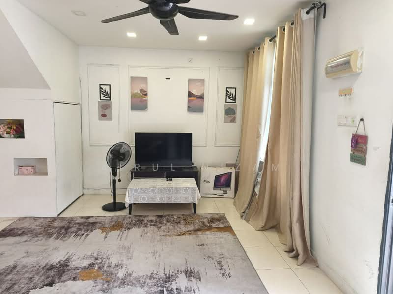 2.5-storey Terraced House for Sale in Taman Scientex Senai (Senai) - AIRUL NIZAM - Living Room - PropertyGuru.com.my