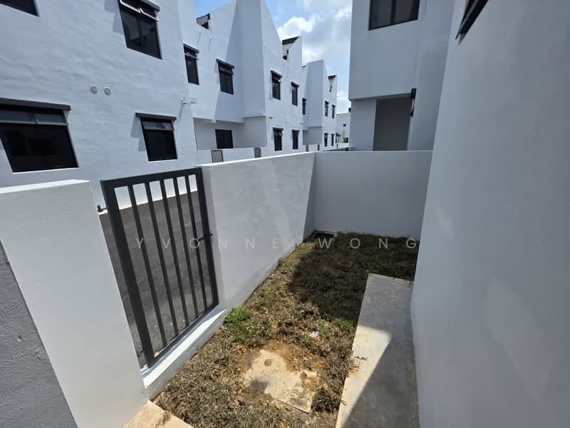 2-storey Terraced House for Sale in Johor Bahru (Johor) - Yvonne Wong - Exterior - PropertyGuru.com.my