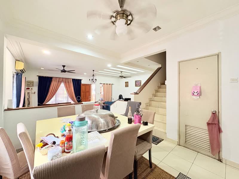 2-storey Terraced House for Sale in Alam Budiman (Shah Alam) - NORFADILAH ZAINUDDIN - Dining Room - PropertyGuru.com.my