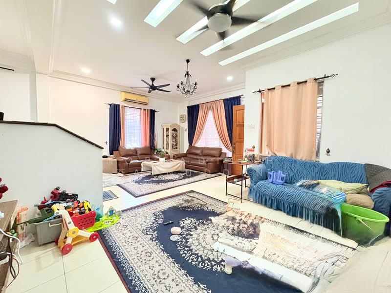 2-storey Terraced House for Sale in Alam Budiman (Shah Alam) - NORFADILAH ZAINUDDIN - Living Room - PropertyGuru.com.my