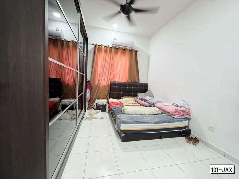 Terraced House for Sale in Setia Alam (Selangor) - Kenny Chan - Bedroom - PropertyGuru.com.my