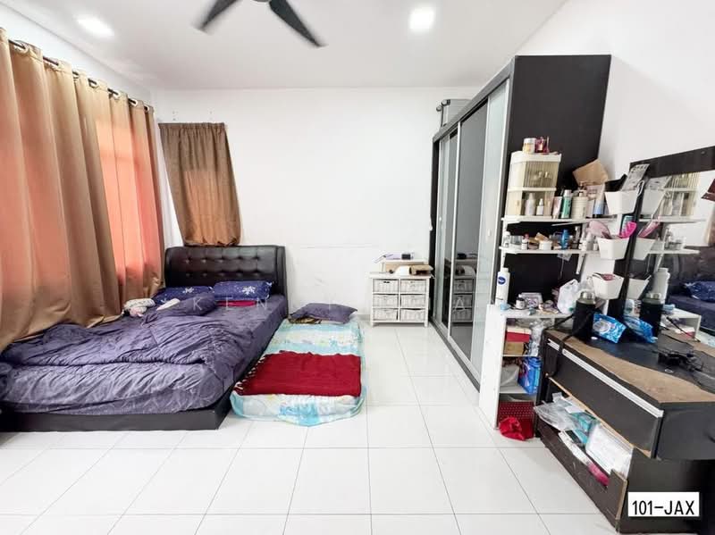 Terraced House for Sale in Setia Alam (Selangor) - Kenny Chan - Bedroom - PropertyGuru.com.my