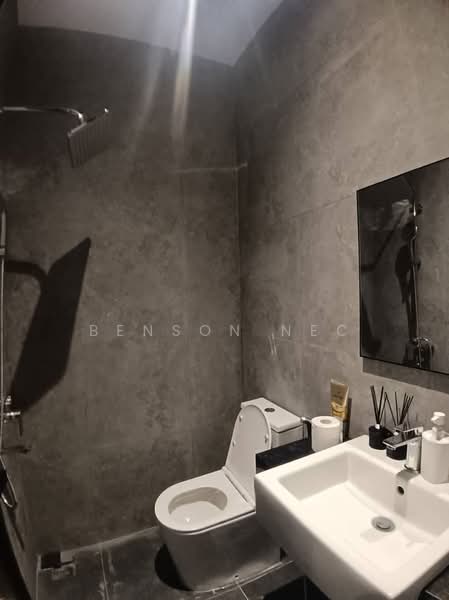 Bungalow for Sale in Leisure Farm (Gelang Patah) - Benson NEC - Bathroom - PropertyGuru.com.my