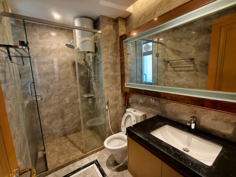 Service Residence for Sale at R&F Princess Cove Phase 1 - SASER TAN. - Bathroom - PropertyGuru.com.my