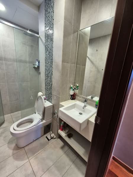 Queens Residences Q1 @ Queens Waterfront untuk Untuk Dijual - RM 1,590,000, Apr 2026 - Bathroom - PropertyGuru.com.my