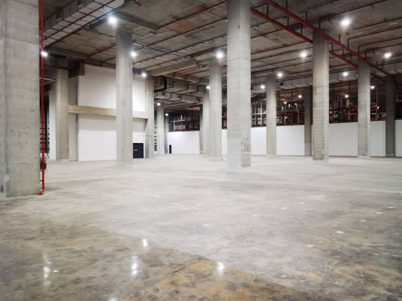 Warehouse for Rent in Seksyen 33 (Shah Alam) - Tries Chalil - Interior - PropertyGuru.com.my