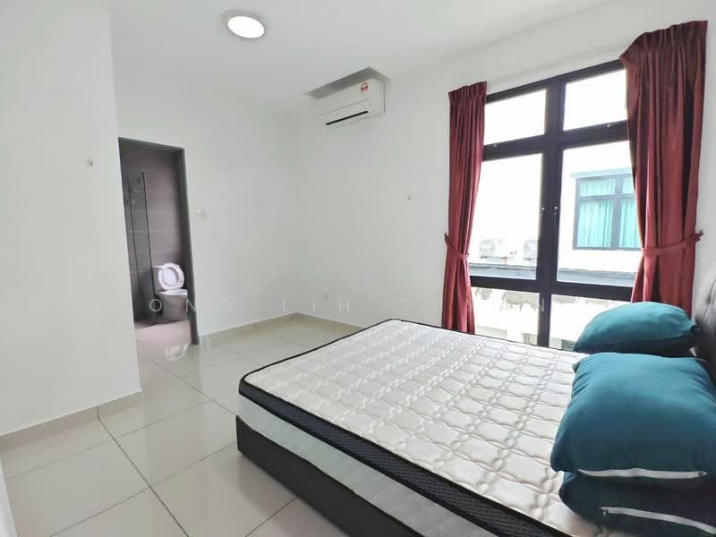 Cluster House for Sale in Taman Mutiara Mas (Skudai) - Ong Lih Shyan - Bedroom - PropertyGuru.com.my