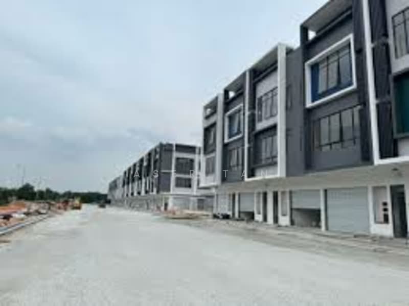 Shop / Office for Sale in Austin Crest (Johor Bahru) - SASER TAN. - Exterior - PropertyGuru.com.my