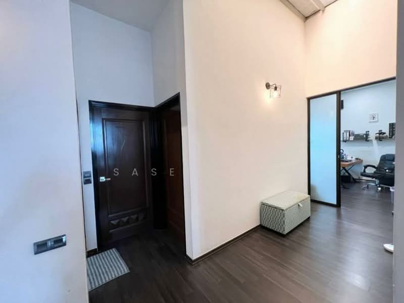 2-storey Terraced House for Sale in Setia Tropika (Johor Bahru) - SASER TAN. - Entrance - PropertyGuru.com.my