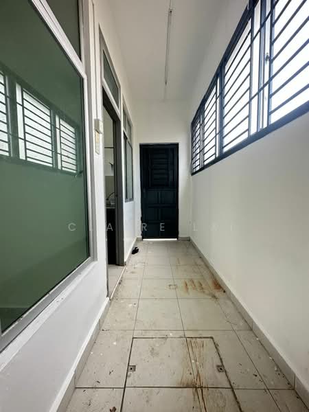3-storey Terraced House for Sale in Taman Pulai Mutiara (Iskandar Puteri (Nusajaya)) - Claire Lai - Corridor - PropertyGuru.com.my