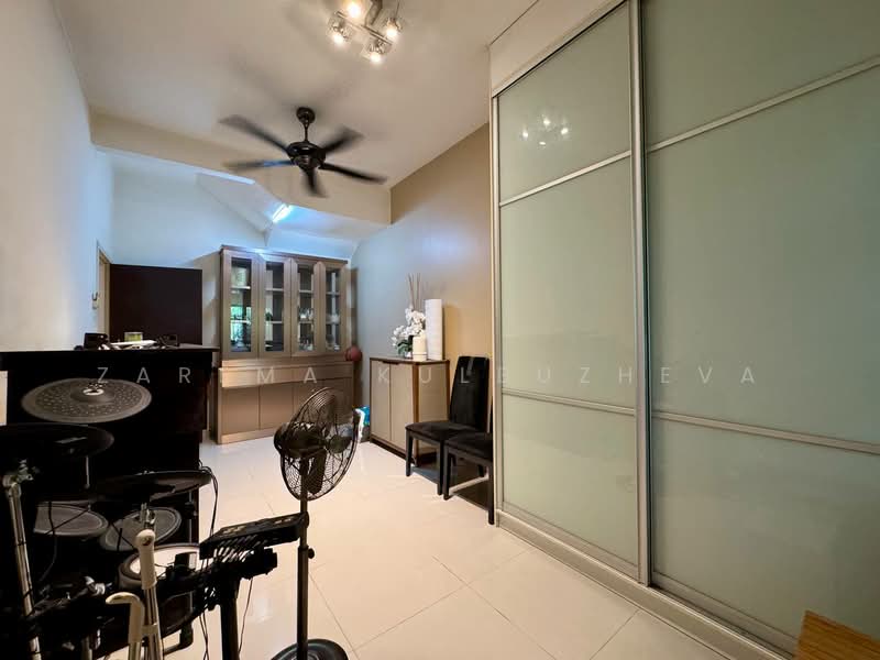 2-storey Terraced House for Sale in Sutera Damansara (Damansara Damai) - Zarema Kulbuzheva - Interior - PropertyGuru.com.my